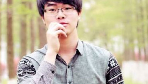 感謝陳老師服務(wù)和指導(dǎo)，我順利拿到了屬于自己的上海戶(hù)口